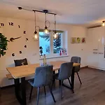 Haus Tisch * Schruns