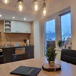Haus Tisch * シュルンス