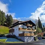 Haus Tisch Apartment Schruns