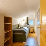 Apartment Haus Tisch *