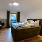 Haus Tisch Apartament *