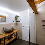 Haus Tisch Apartament *