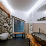 Apartament Haus Tisch