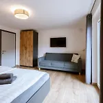 Apartament Haus Tisch *