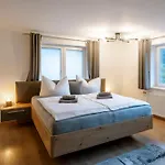 Apartament Haus Tisch *