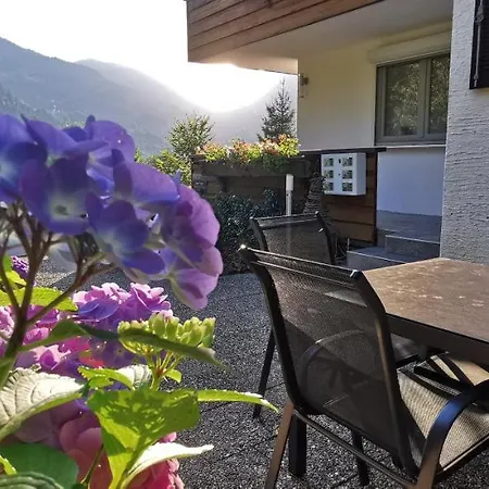 Haus Tisch 公寓 施伦斯