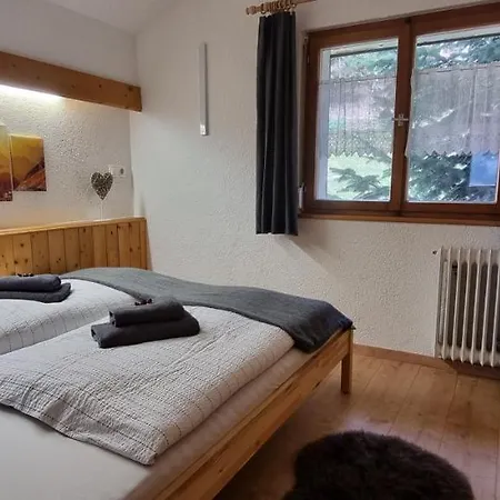 아파트 Haus Tisch 쉬룬즈