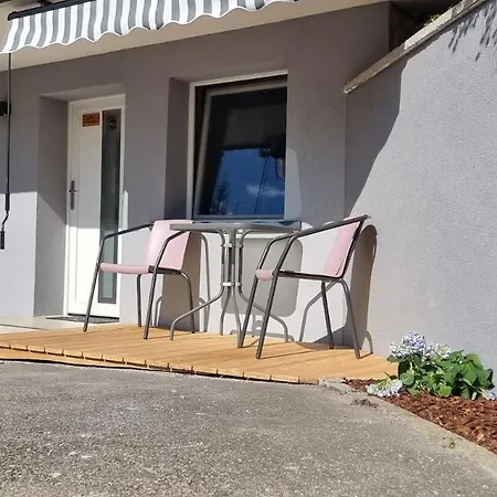 Haus Tisch *