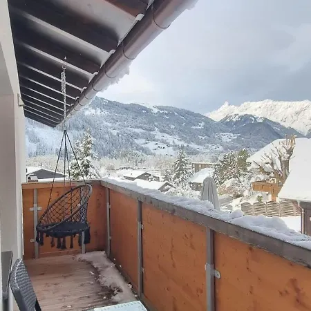 Haus Tisch Apartment