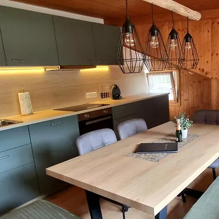 Haus Tisch *