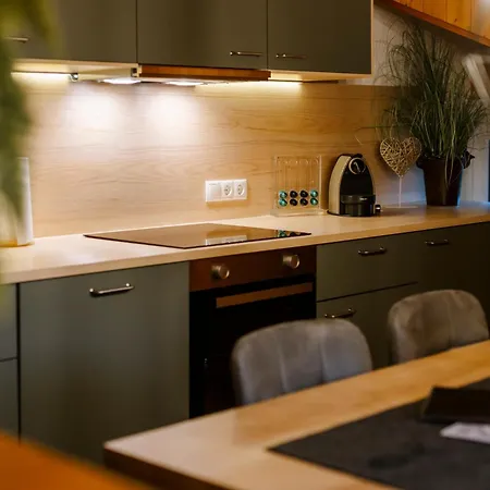 Apartment Haus Tisch Schruns