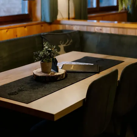 Haus Tisch Schruns