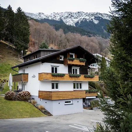 Haus Tisch * Шрунс