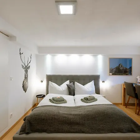 Haus Tisch Apartament