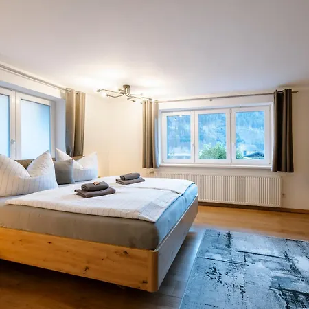 Apartament Haus Tisch *