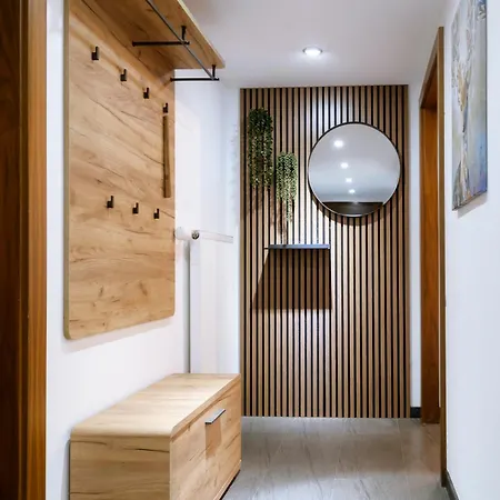 Haus Tisch Schruns