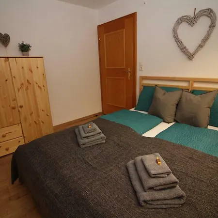 Haus Tisch 아파트