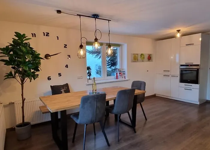 Haus Tisch * Шрунс