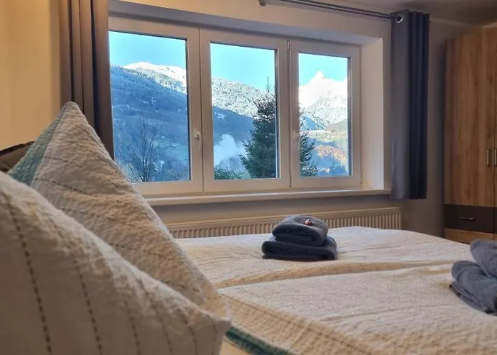 Haus Tisch * Шрунс