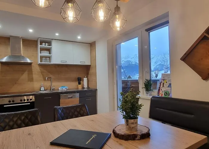 Haus Tisch * Schruns