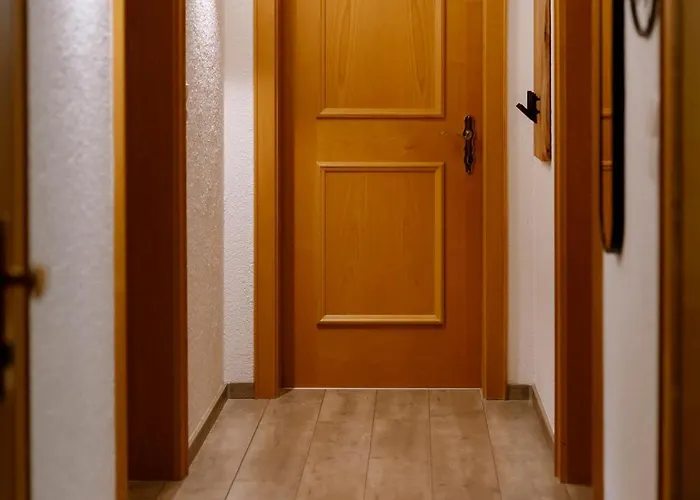 Haus Tisch Шрунс