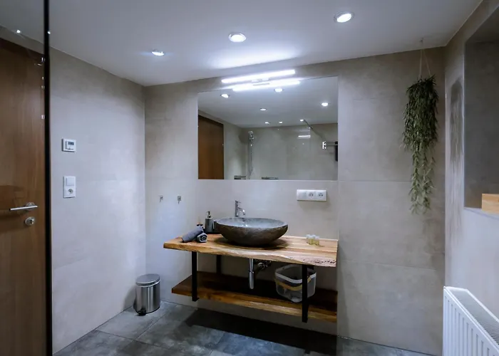 Haus Tisch * Шрунс