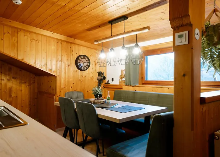 Appartement Haus Tisch