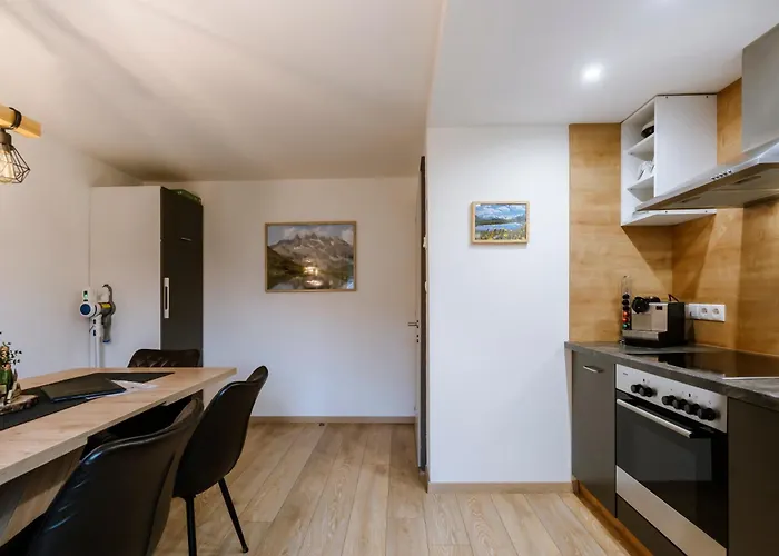 Haus Tisch Шрунс